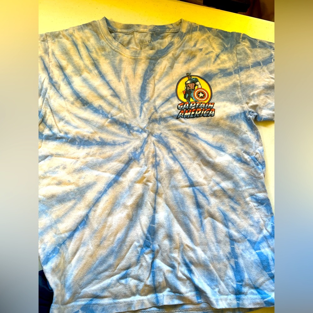 Boys Graphic Tee Captain America Size 10/12